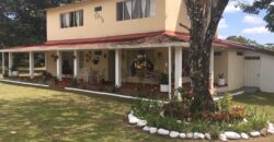 VENTA FINCA DE RECREO VILLAVICENCIO VEREDA APIAY CASA 220 M2 TERRENO 1.5 HECTAREAS