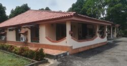 VENTA CASA CAMPESTRE VILLAVICENCIO VEREDA APIAY 417 M2, 2 CASAS VACACIONALES Y 1 CABAÑA