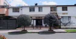 VENTA CASA INDEPENDITNE, SAN NICOLAS, 247 M2 , TERRENO 196 M2