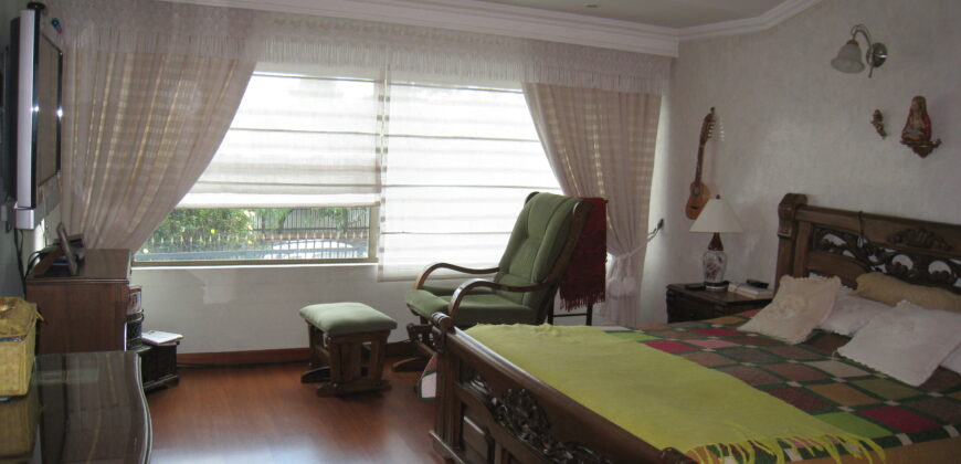 VENTA CASA NIZA ANTIGUA, INDEPENDIENTE, MEDIANERA, 360 M2, TERRENO 383.5 M2