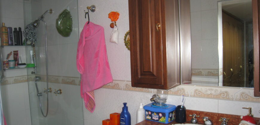 VENTA CASA NIZA ANTIGUA, INDEPENDIENTE, MEDIANERA, 360 M2, TERRENO 383.5 M2