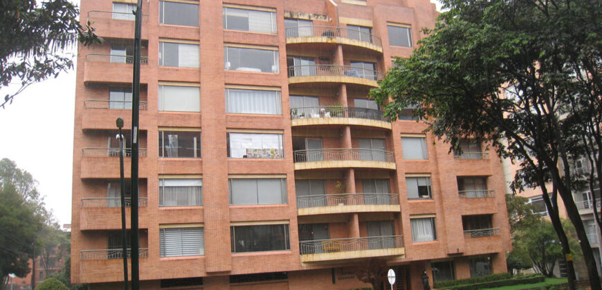 VENTA APARTAMENTO EL NOGAL, PISO 6 EXTERIOR, 198 M2, EDIFICIO.